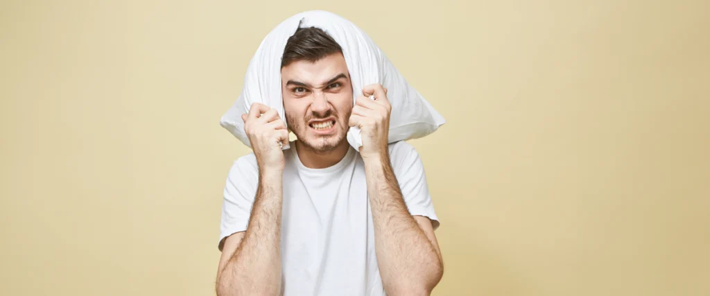 Uyuyamıyor musun? Belki Kulaklarındandır! Kulak Sağlığı ve Uyku İlişkisi